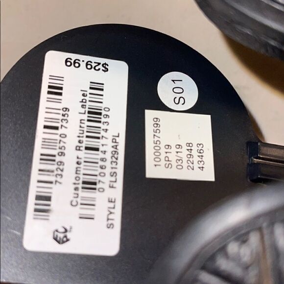 NWT I.N.C. Rainbow Love Open toe Slipper size 9/10 large - Picture 5 of 6